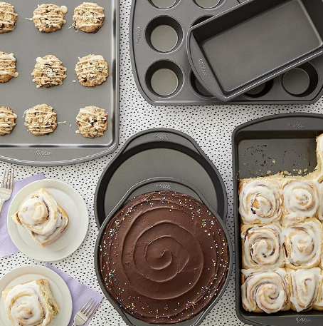 Wilton Premium Bakeware Essentials Set